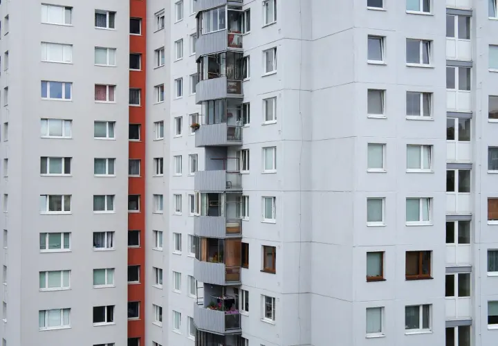 Koszty budowy bloku mieszkalnego: Zaskakująco niskie lub wysokie wydatki?