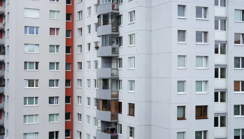 Koszty budowy bloku mieszkalnego: Zaskakująco niskie lub wysokie wydatki?