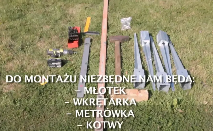 Mocne kotwy do płotu lamelowego. Uniknij wpadek przy montażu ogrodzenia