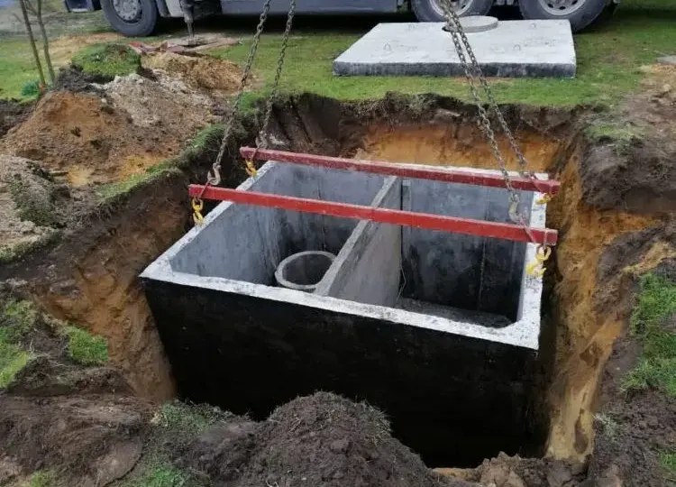 Ile kosztuje szambo betonowe? Prawda, która zaskoczy każdego inwestora
