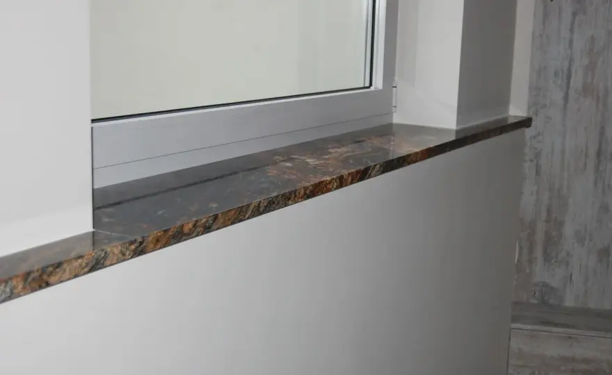 Jak trwale przykleić parapet z konglomeratu bez przykrych niespodzianek